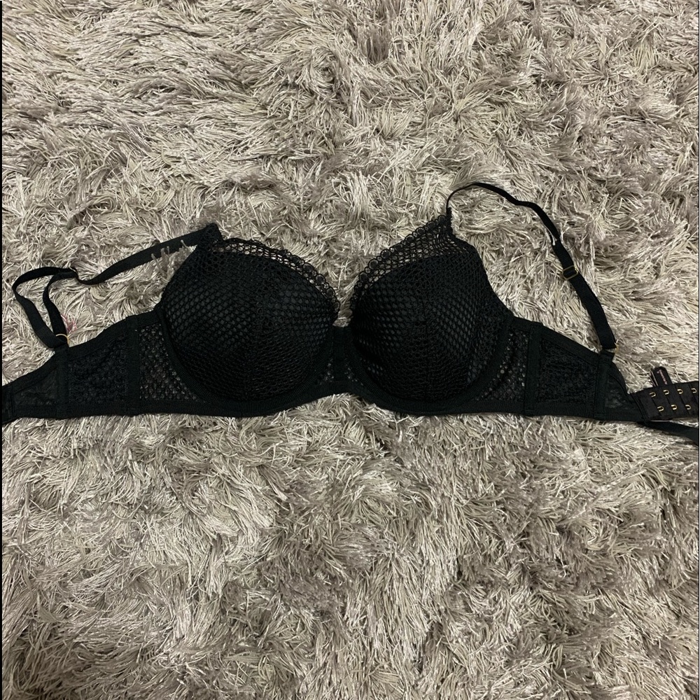 Victoria’s Secret Fishnet Lace push-up Bra